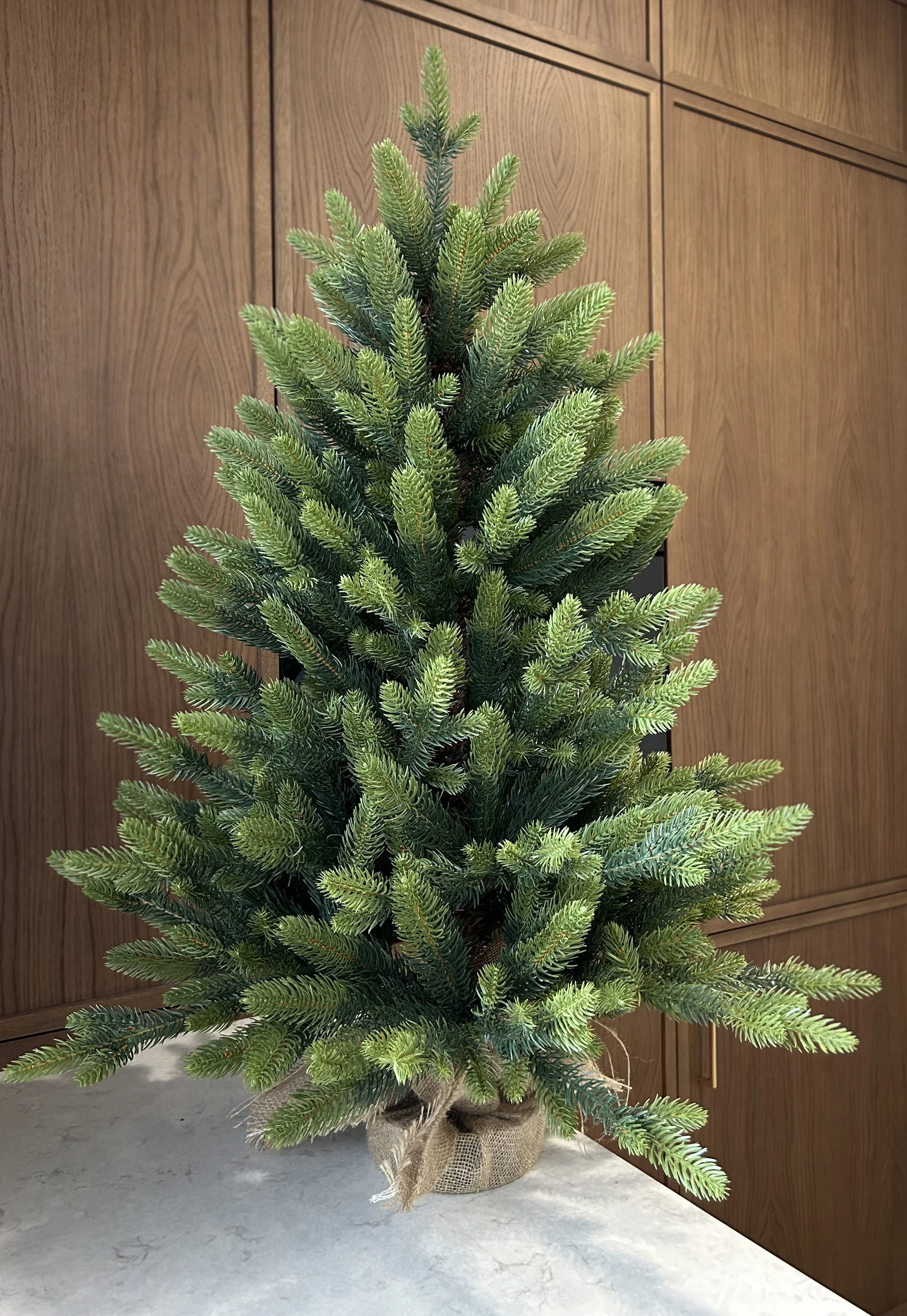 Елочка настольная Венеция Люкс с литой хвоей